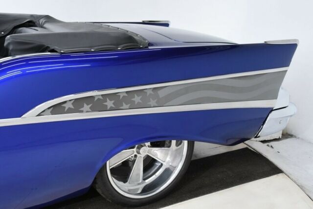 1957 Blue Chevrolet Bel Air/150/210 Convertible