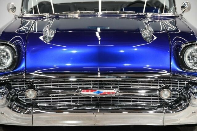 1957 Blue Chevrolet Bel Air/150/210 Convertible