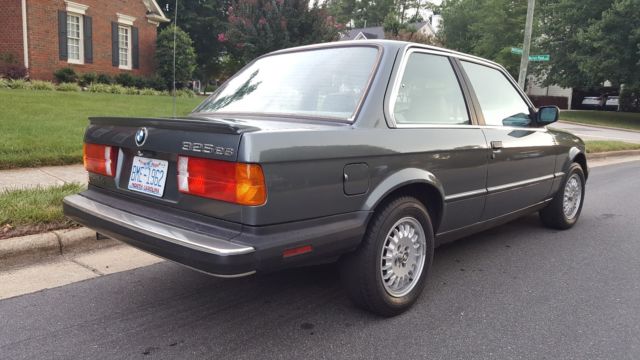 1986 Gray BMW 3-Series Coupe