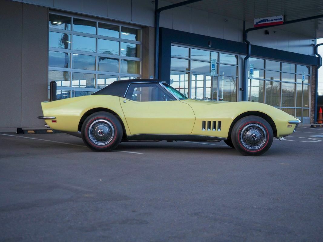 1968 Yellow Chevrolet Corvette --