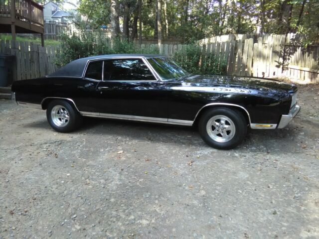 1972 Black Chevrolet Monte Carlo Coupe