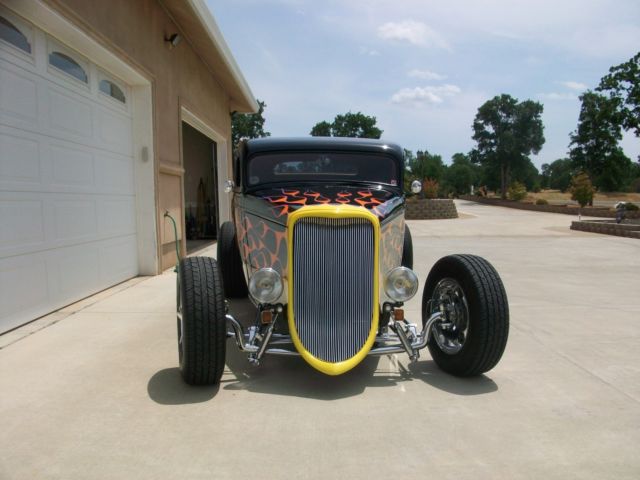 1933 Black Ford Coupe