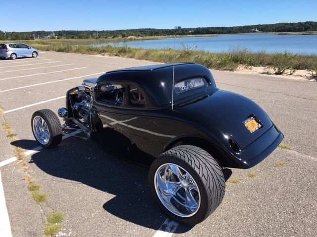1933 BLACK Ford 5 WINDOW COUPE COUPE