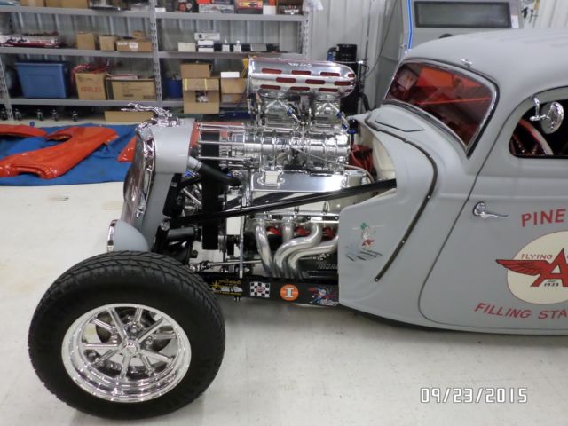 1933 Matte Gray Ford Coupe