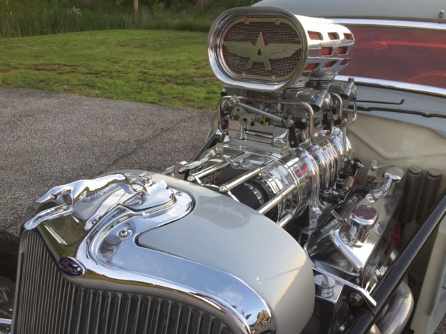 1933 Matte Gray Ford Coupe