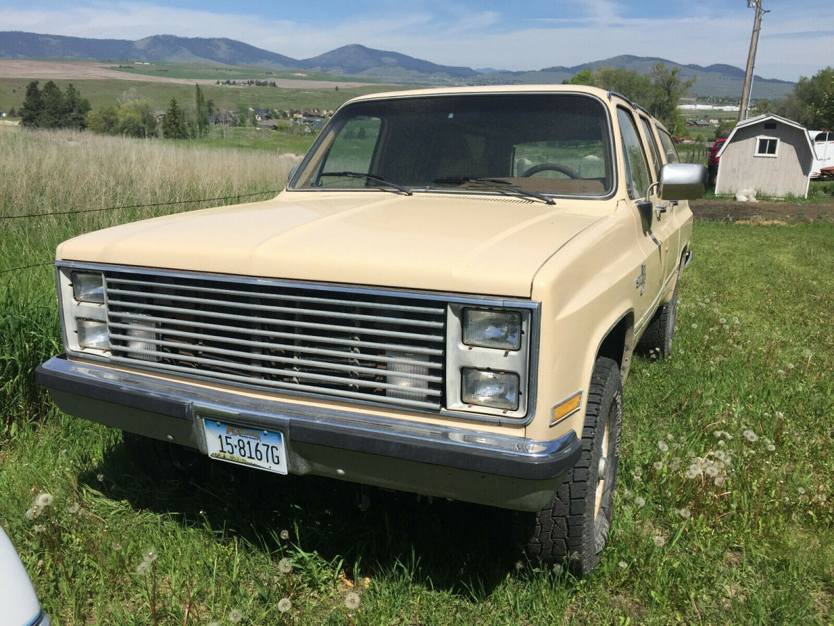 1985 Tan Chevrolet Suburban SUV