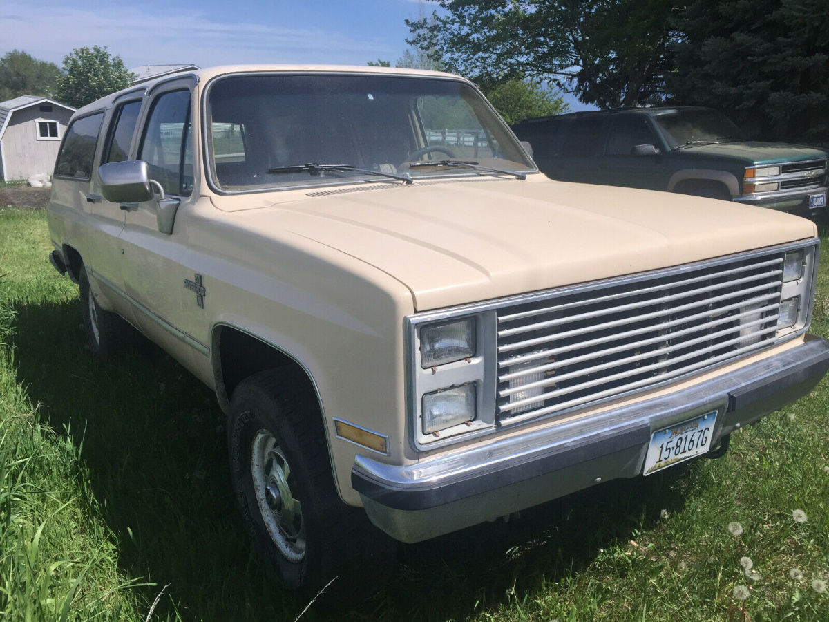 1985 Tan Chevrolet Suburban SUV