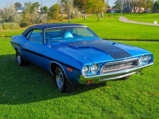 1972 Blue Dodge Challenger --