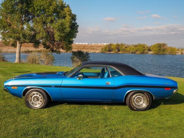 1972 Blue Dodge Challenger --