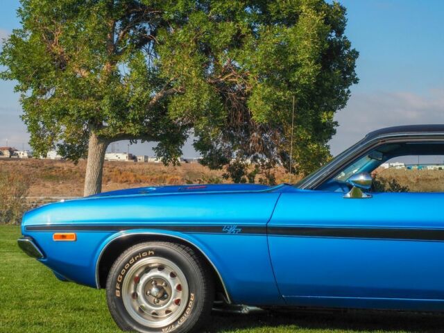 1972 Blue Dodge Challenger --
