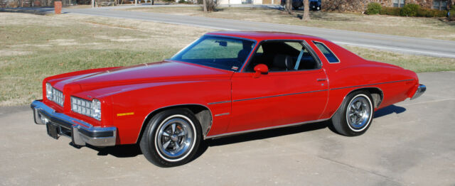 1975 Red Pontiac Le Mans Coupe