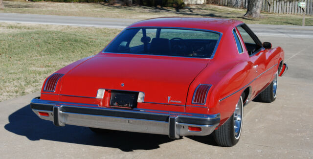 1975 Red Pontiac Le Mans Coupe
