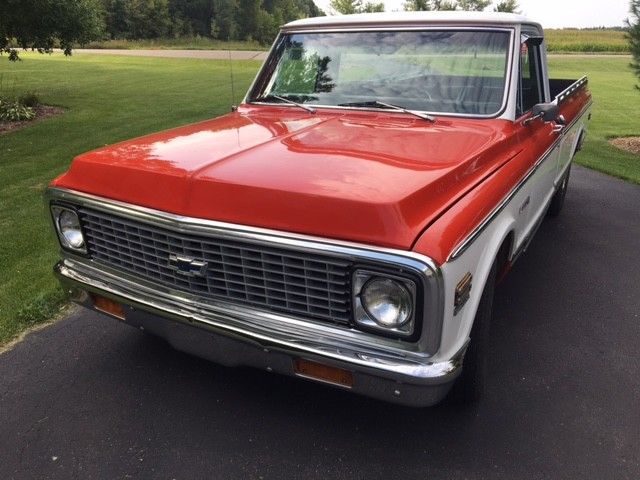 1972 Red/White Chevrolet C-10 Standard Cab Pickup