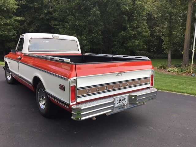 1972 Red/White Chevrolet C-10 Standard Cab Pickup