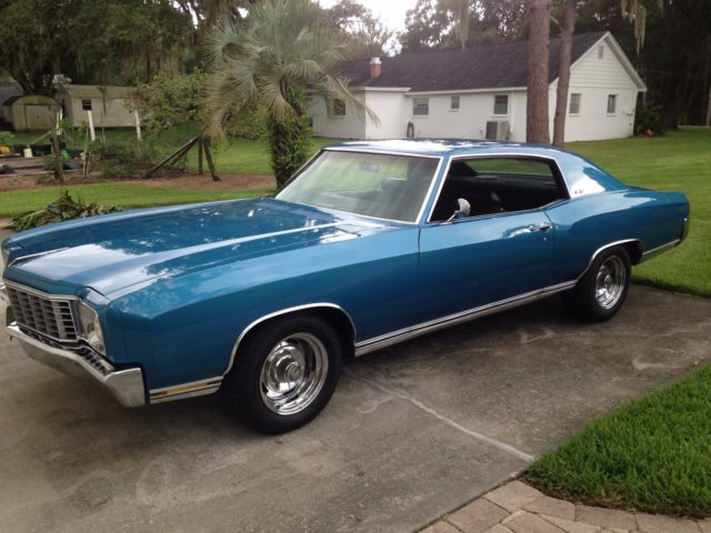 1972 Blue Chevrolet Monte Carlo Coupe