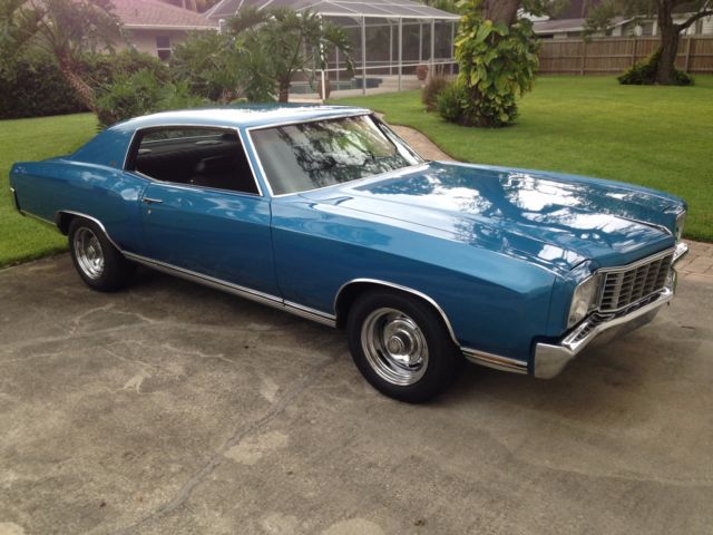 1972 Blue Chevrolet Monte Carlo Coupe