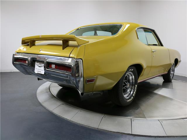 1971 Gold Buick GS --