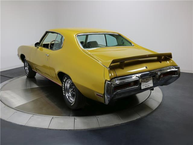 1971 Gold Buick GS --