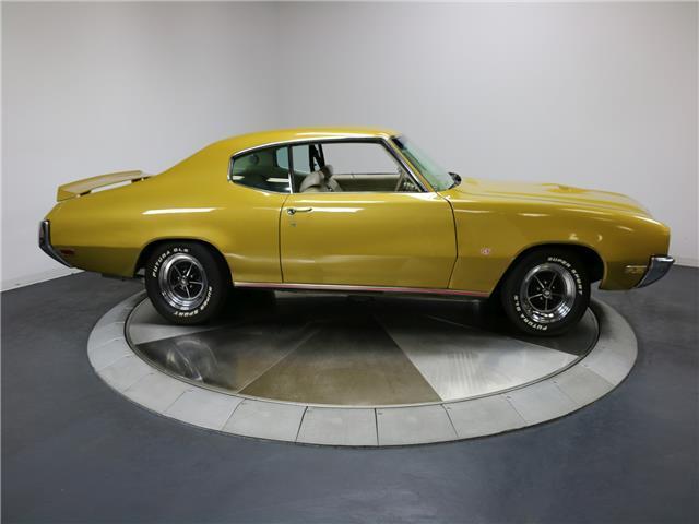 1971 Gold Buick GS --