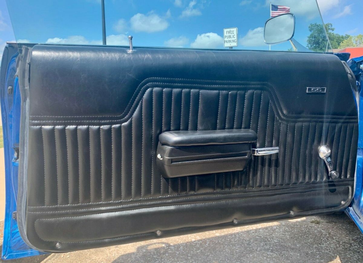 1972 Blue Chevrolet Chevelle Coupe