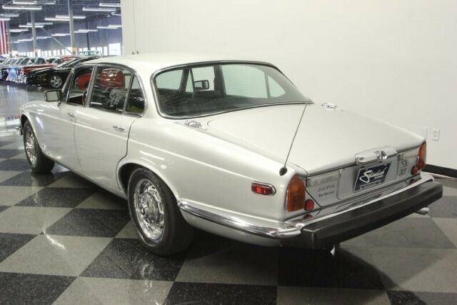 1979 Silver Jaguar XJ8-L Sedan