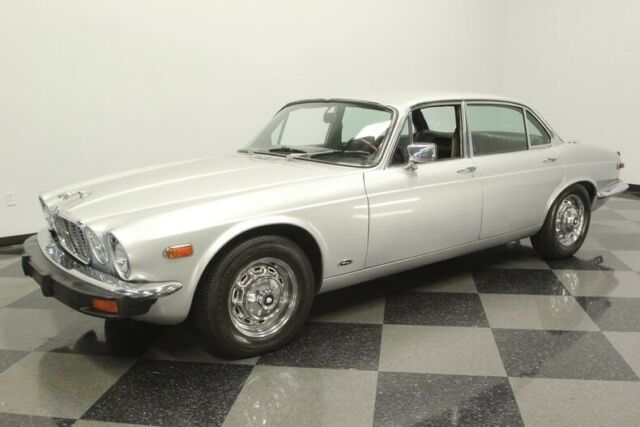1979 Silver Jaguar XJ8-L Sedan