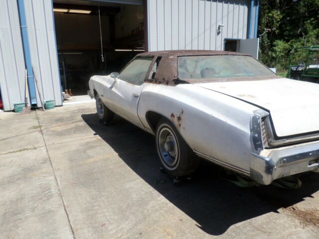 1973 White Chevrolet Monte Carlo Coupe