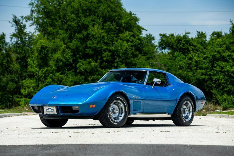 1975 Blue Chevrolet Corvette Coupe