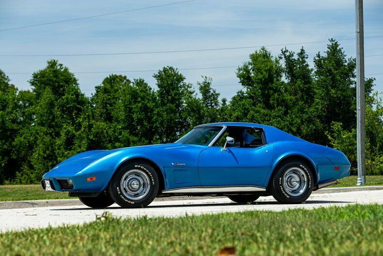 1975 Blue Chevrolet Corvette Coupe