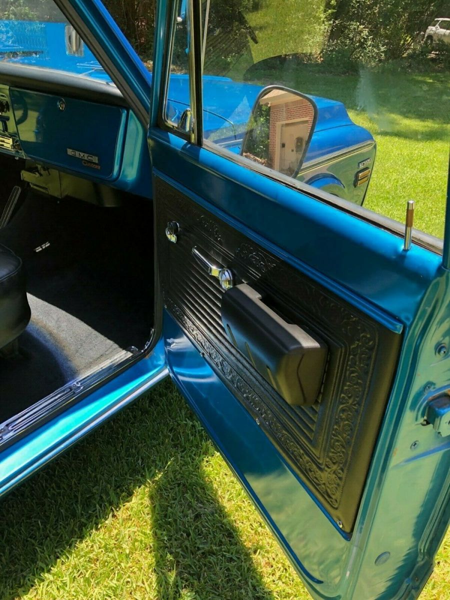 1969 Blue GMC Sierra 1500