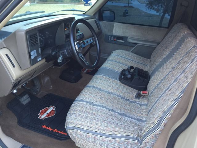 1990 Tan Chevrolet C/K Pickup 1500 Step Side