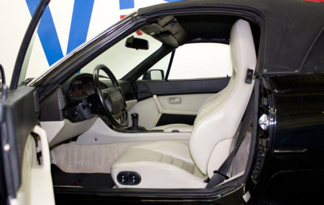 1990 BLACK W/ BLACK TOP Porsche 944 Convertible