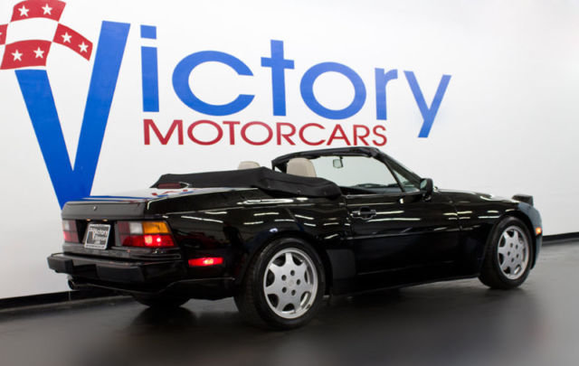 1990 BLACK W/ BLACK TOP Porsche 944 Convertible