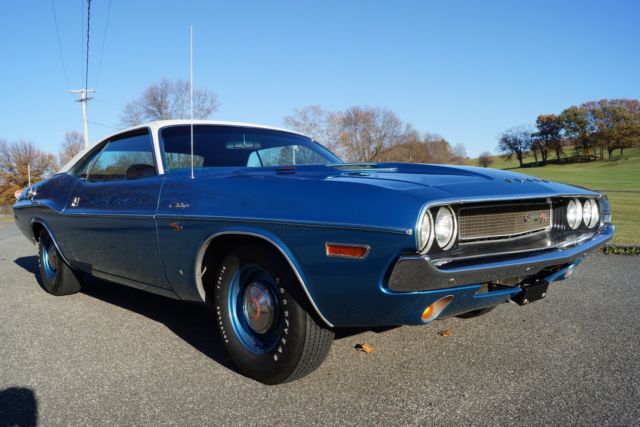 1970 Blue Dodge Challenger Coupe