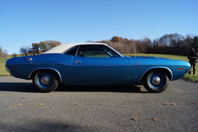 1970 Blue Dodge Challenger Coupe