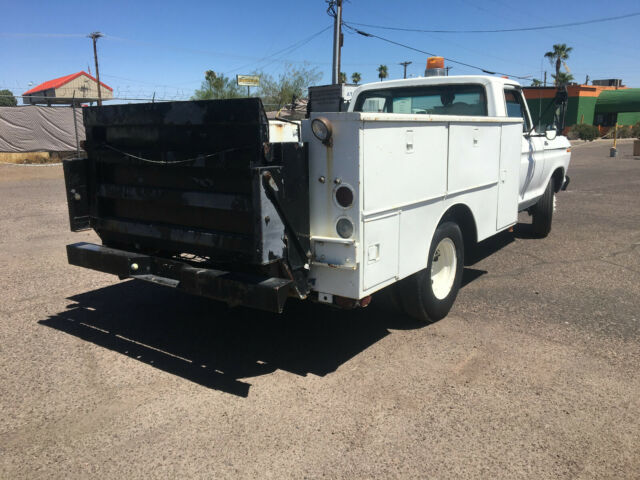 1979 Ford F-350 Utility Truck