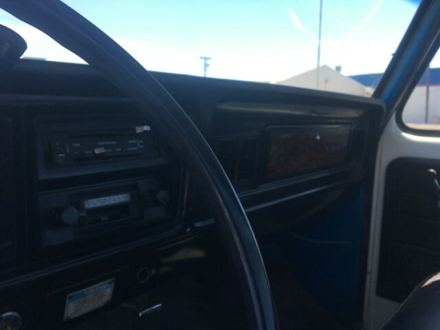 1979 Ford F-350 Utility Truck