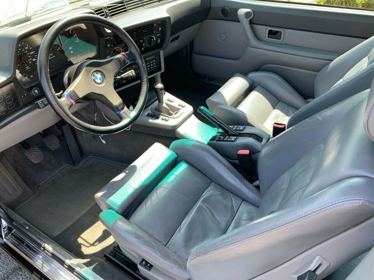 1988 Black BMW M6 --