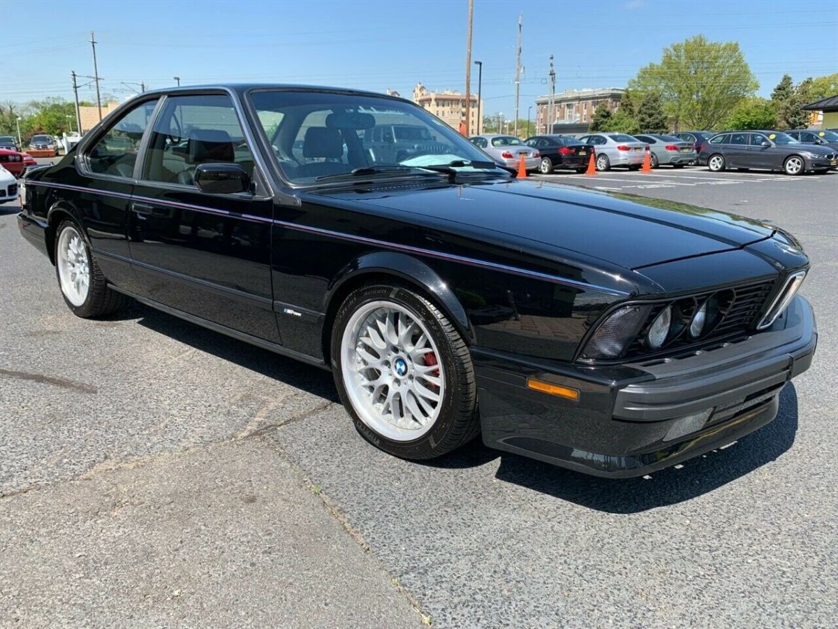 1988 Black BMW M6 --