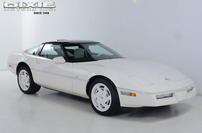 1988 White Chevrolet Corvette Hatchback