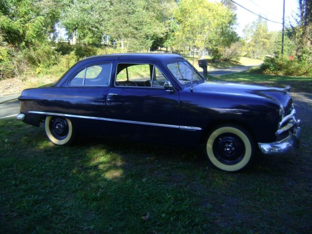1949 Blue Ford Deluxe Sedan