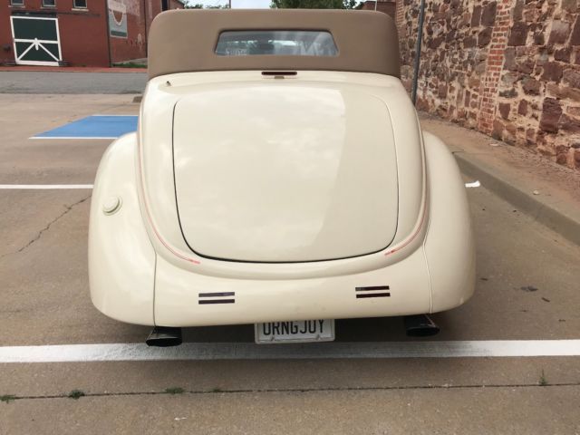 1937 ORANGE/ CREAM Ford CABRIOLET CONVERTIBLE Convertible