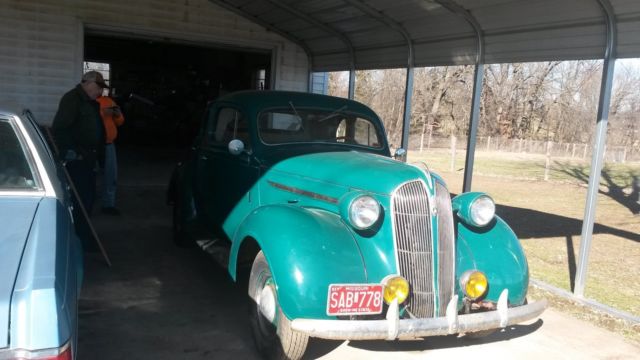 1937 Green Plymouth p4 Coupe
