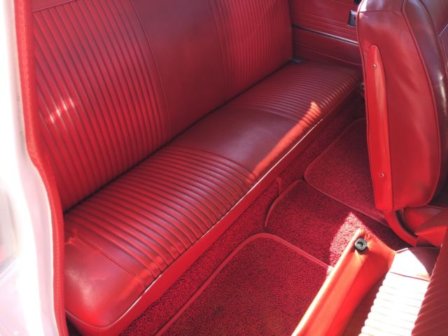 1960 White Chevrolet Corvair Coupe