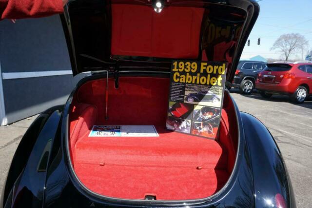1939 Black Ford Cabriolet Coupe