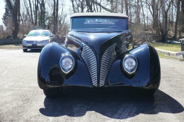 1939 Black Ford Cabriolet Coupe