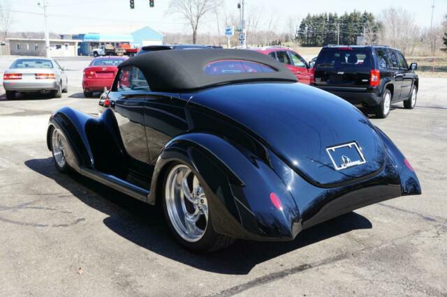 1939 Black Ford Cabriolet Coupe