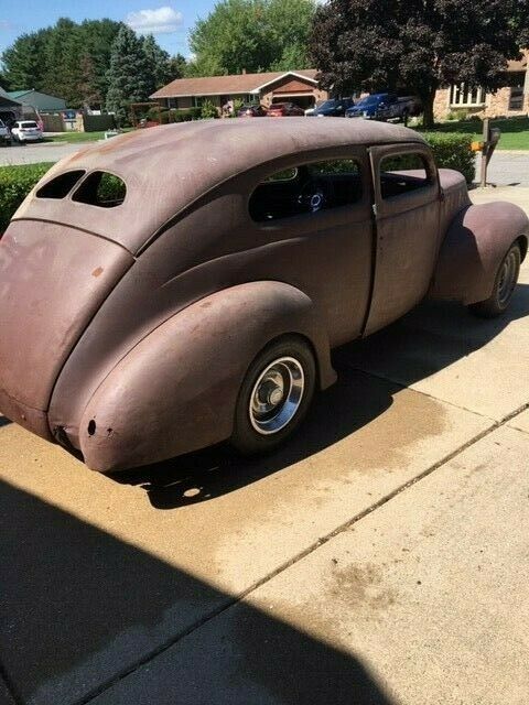 1939 Ford Deluxe Sedan