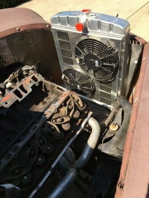 1939 Ford Deluxe Sedan