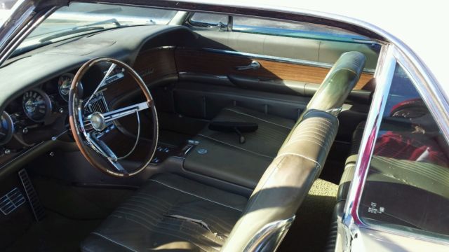1963 OLIVE GREEN Ford Thunderbird Coupe